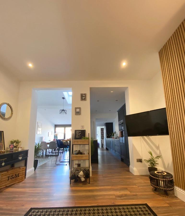Luxury Spacious Renovated Townhouse Grantham Eksteriør bilde